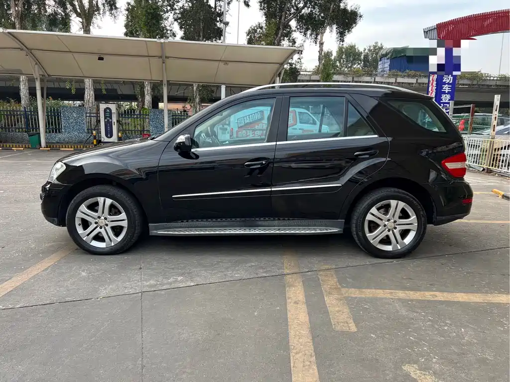 Mercedes-Benz M-Class ML 350 4 MATIC Luxury