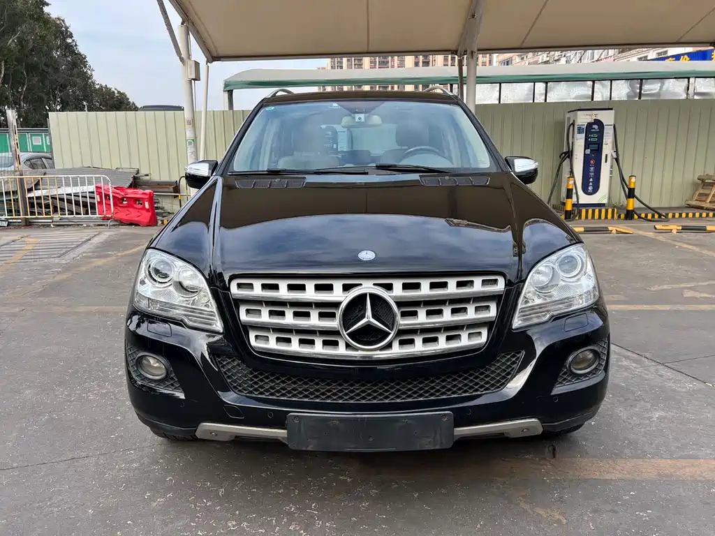 Mercedes-Benz M-Class ML 350 4 MATIC Luxury