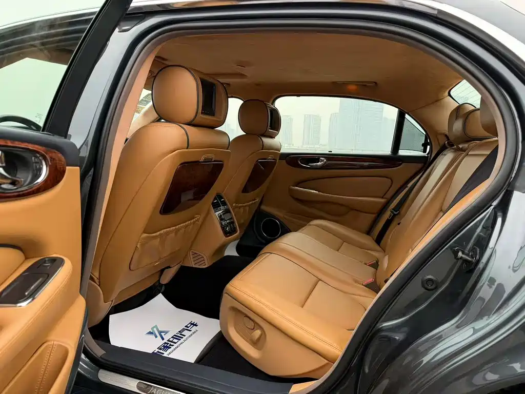 Jaguar XJ XJ6 L 3.0 Royal Extended