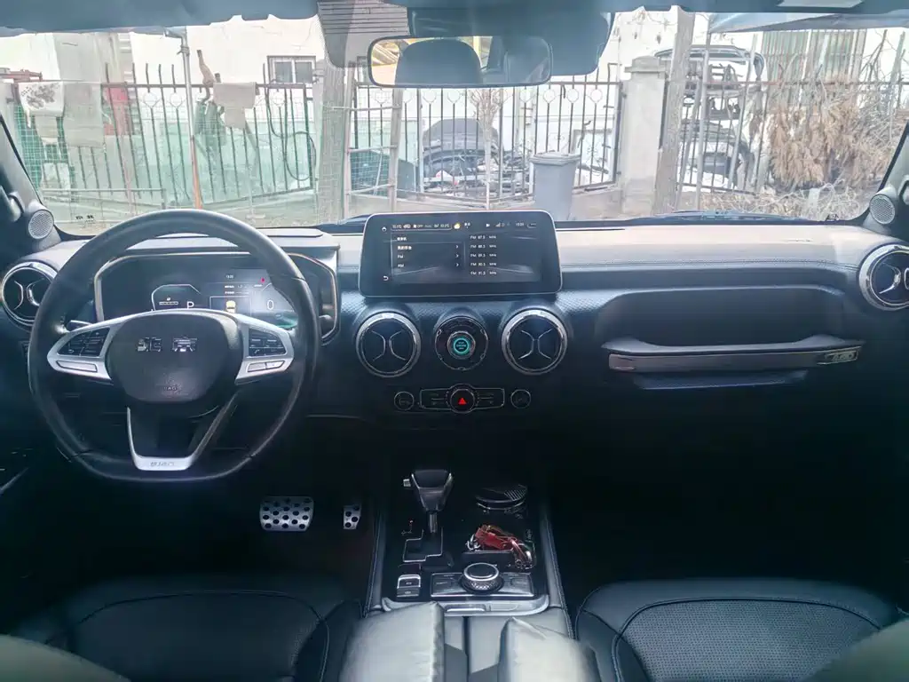 BAIC BJ40 2.3 T Auto 4 WD Rainforest Cross