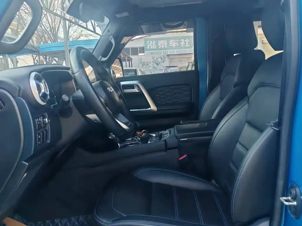 BAIC BJ40 2.3 T Auto 4 WD Rainforest Cross