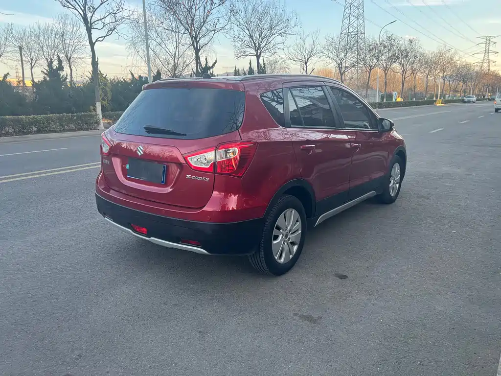 S-Cross 1.6 L CVT 2 WD Elite