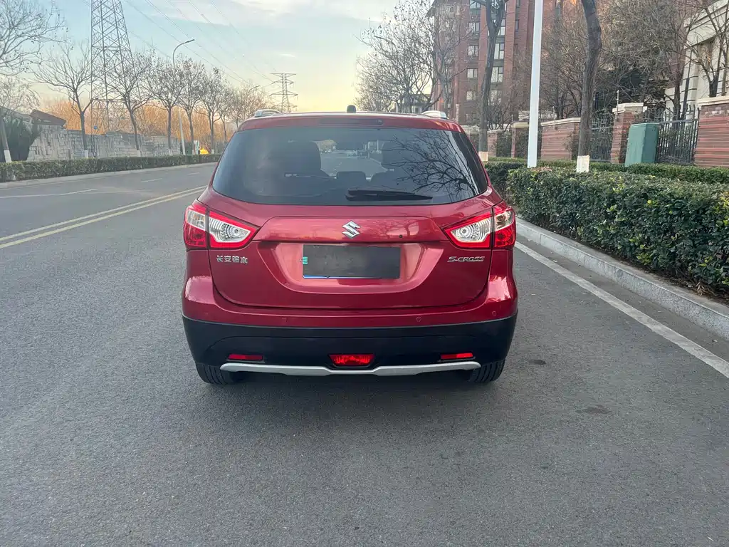 S-Cross 1.6 L CVT 2 WD Elite