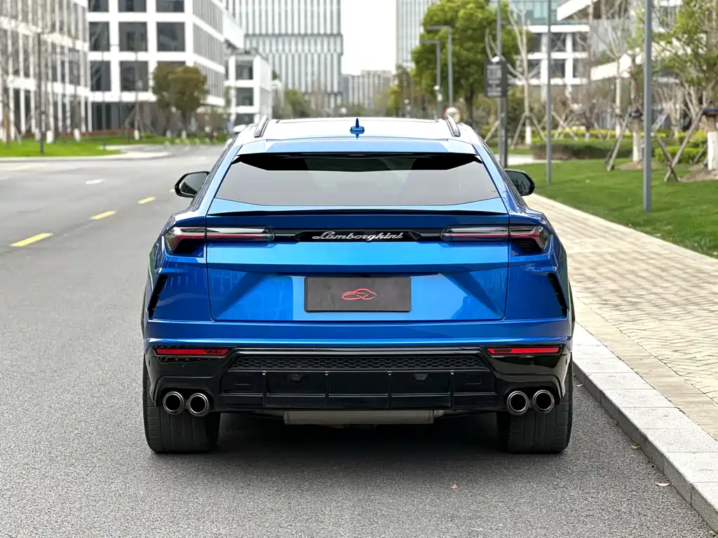 Urus 4.0 T V8