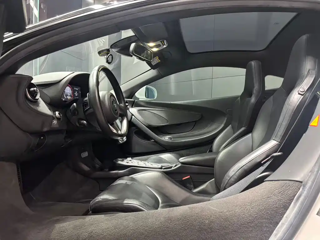 McLaren GT 4.0 T Standard