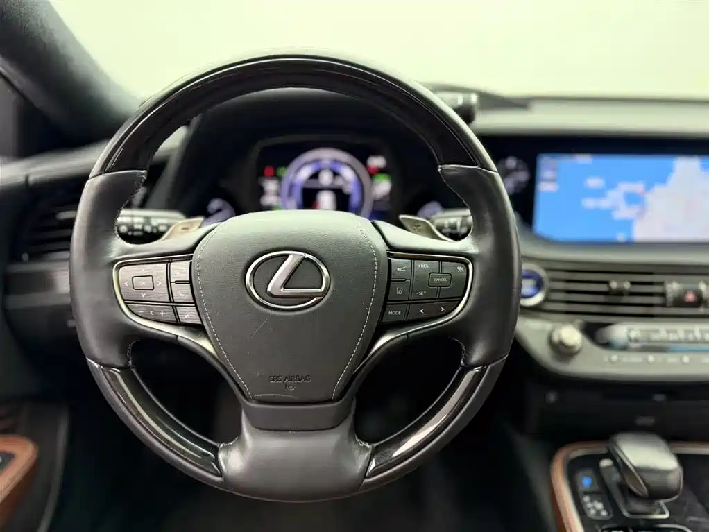 Lexus LS 500 h Executive CN-V