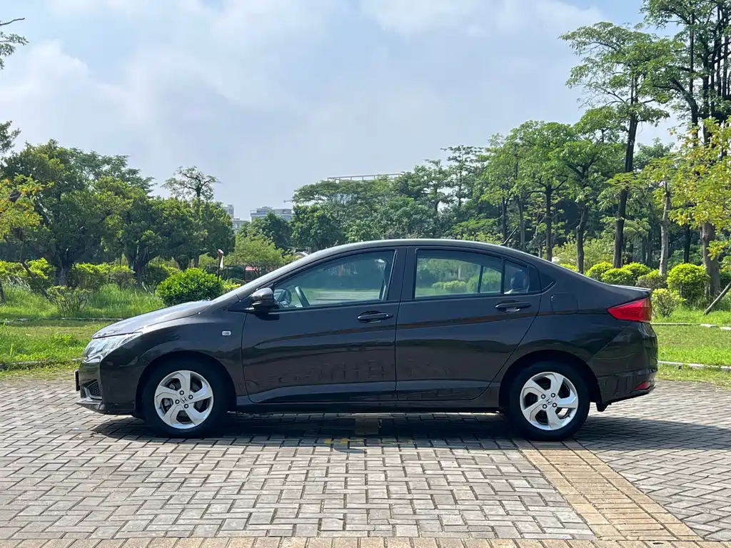 City 1.5 L CVT Elite