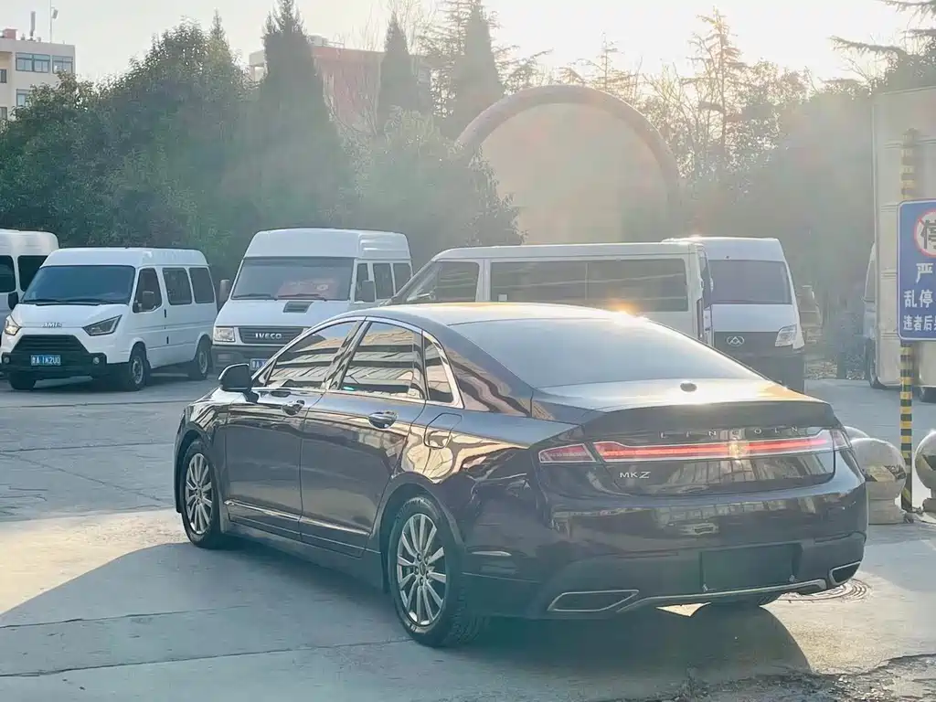 Lincoln MKZ 2.0 T Graceful CN-V