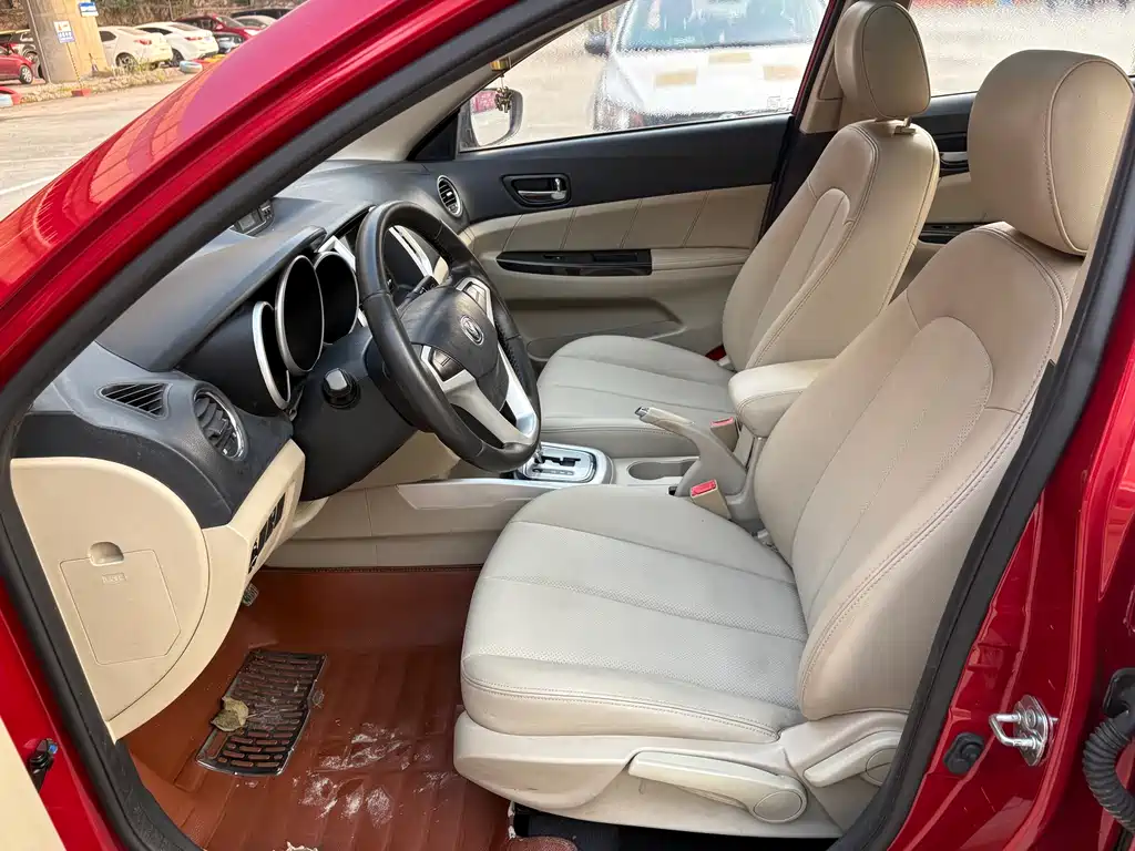 Eado 1.6 L Auto Luxury CN-IV