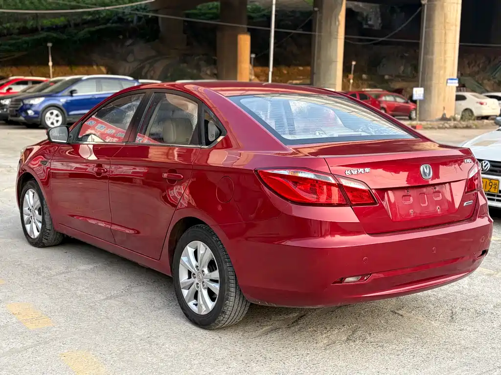 Eado 1.6 L Auto Luxury CN-IV