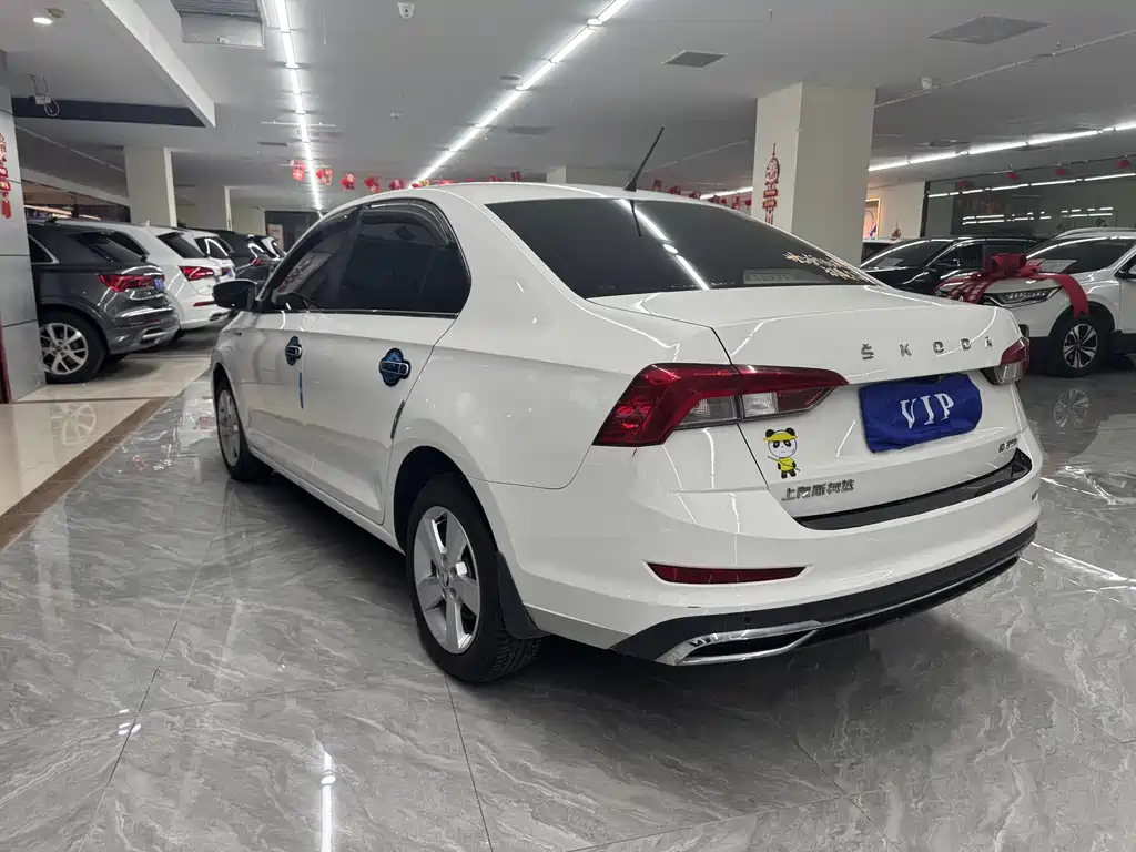 Rapid 1.5 L Manual Standard