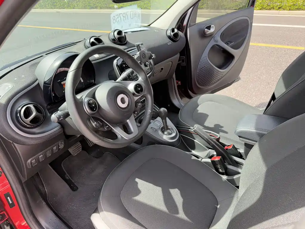 smart forfour 1.0 L 52 kW Passion