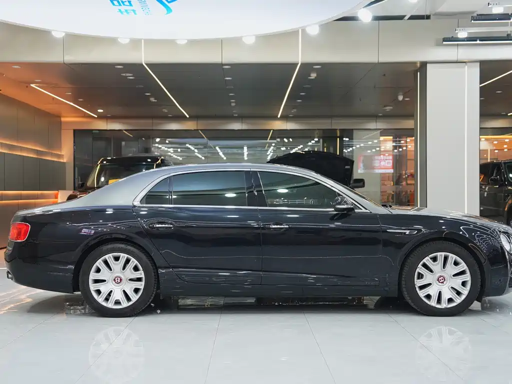 Flying Spur 4.0 T V8 Standard