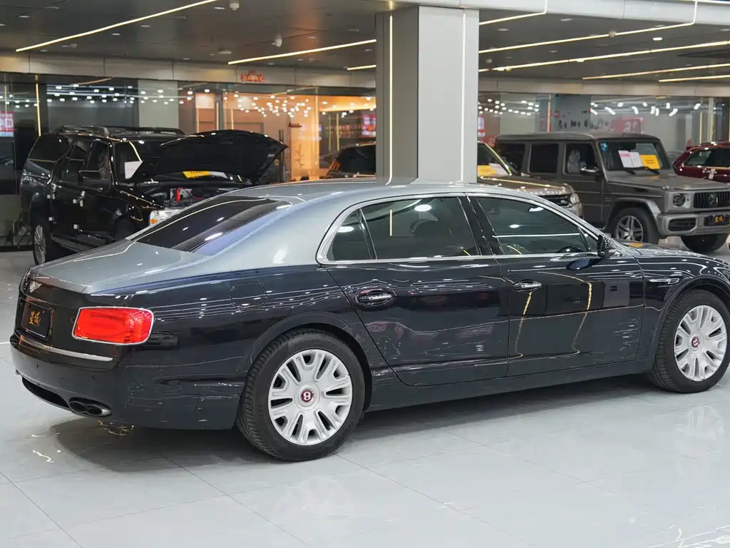 Flying Spur 4.0 T V8 Standard