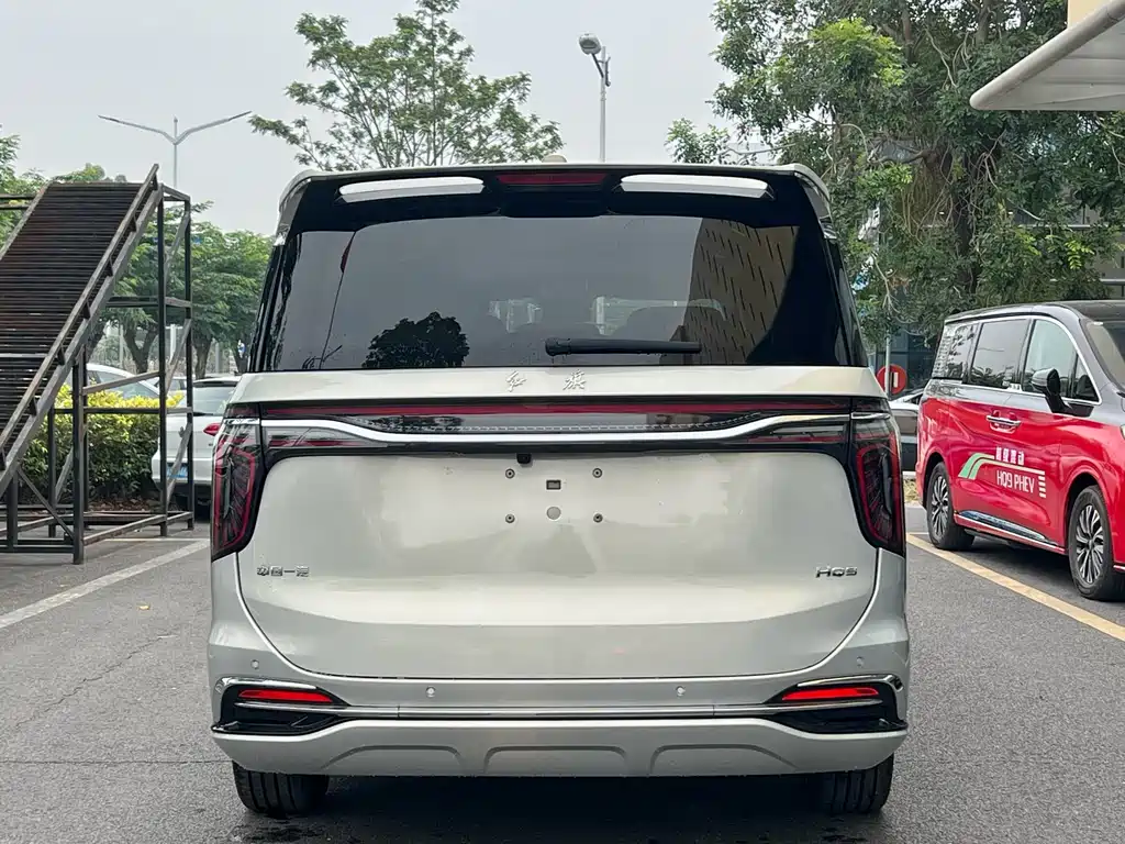 Hongqi HQ9 2.0 T Connected Flagship Enjoyment