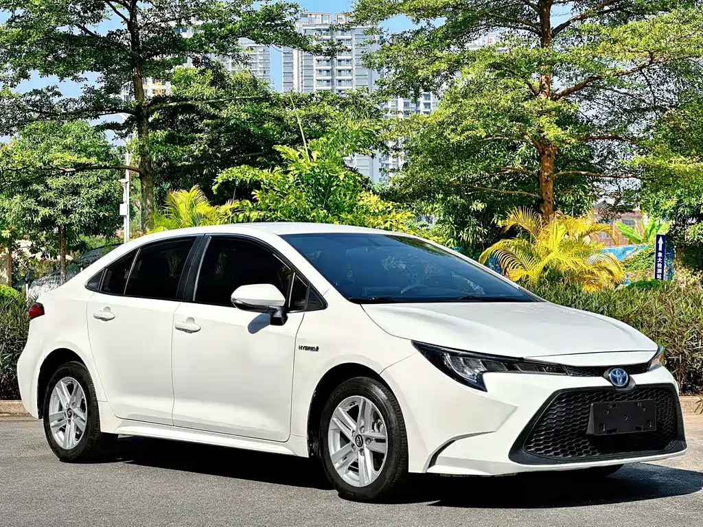 Levin Dual Engine 1.8 H E-CVT Progressive