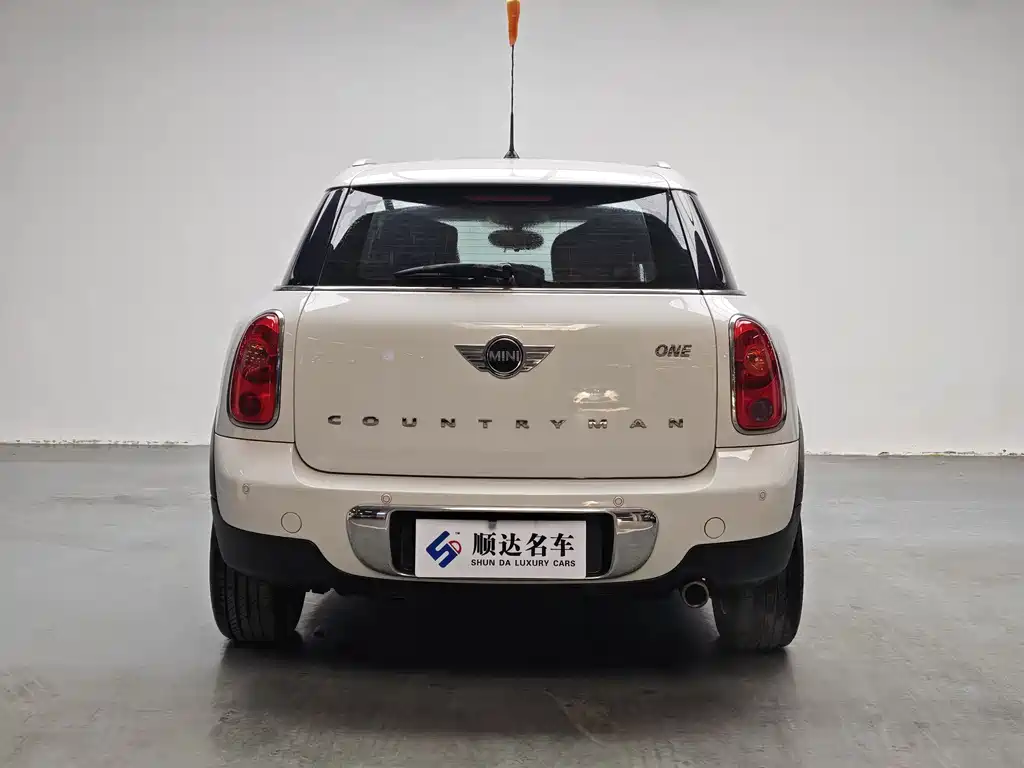 MINI COUNTRYMAN 1.6 L ONE