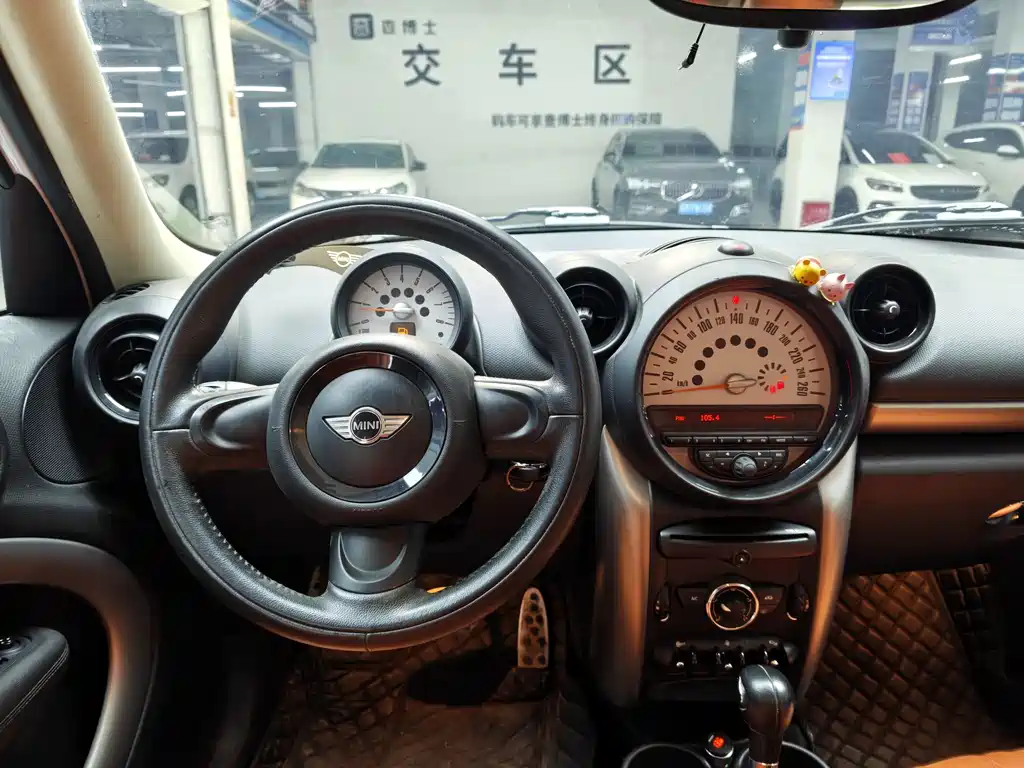 MINI COUNTRYMAN 1.6 L ONE