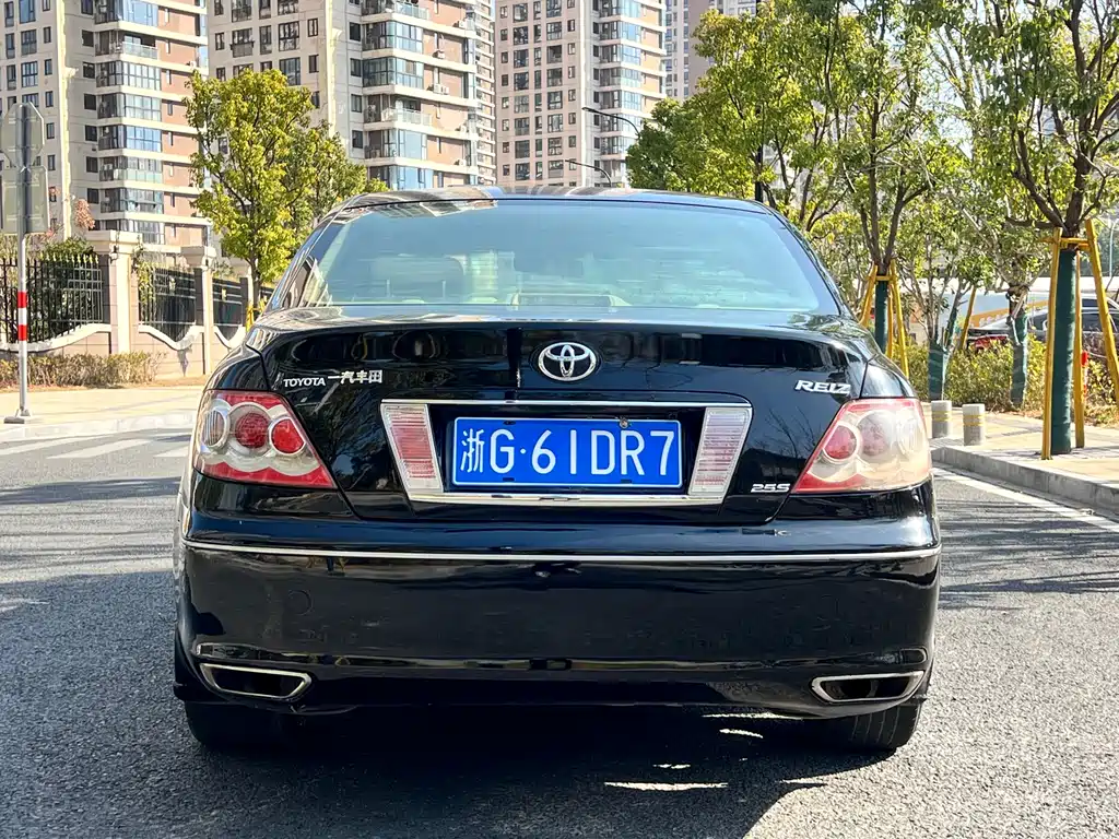 Mark X 2.5 S AVX