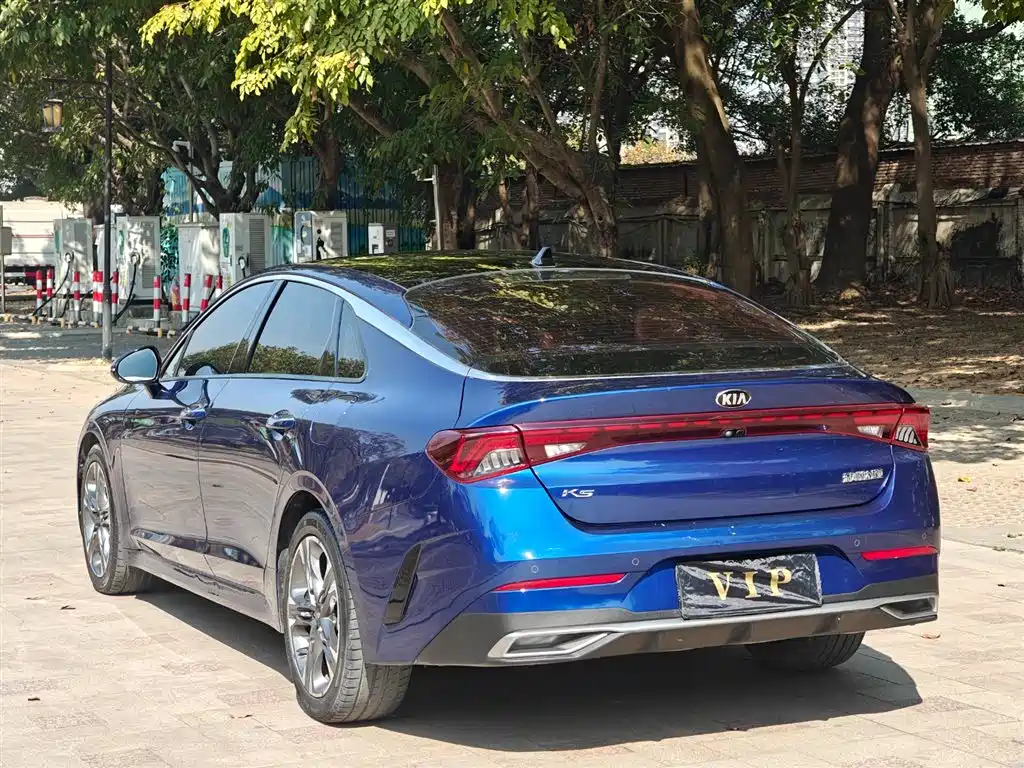 Kia K5 270 T CVVD Luxury