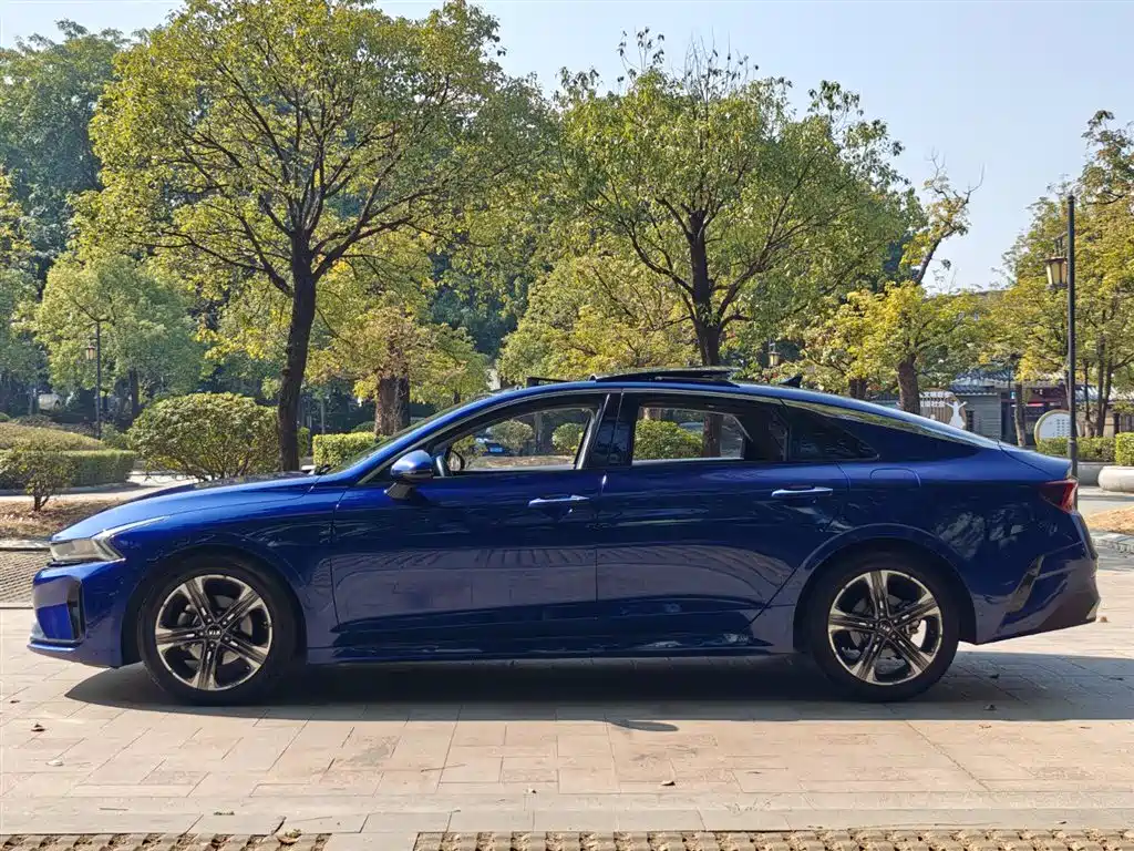 Kia K5 270 T CVVD Luxury