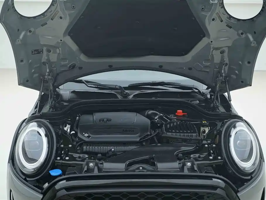 MINI Facelift 2.0 T COOPER S Classic