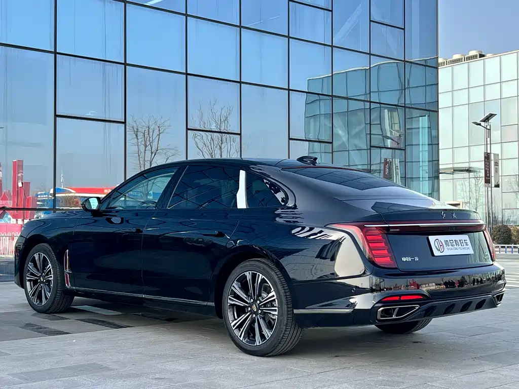 Hongqi H9 Facelift 2.0 T 2 WD Flagship Smooth Private Style 5-seat