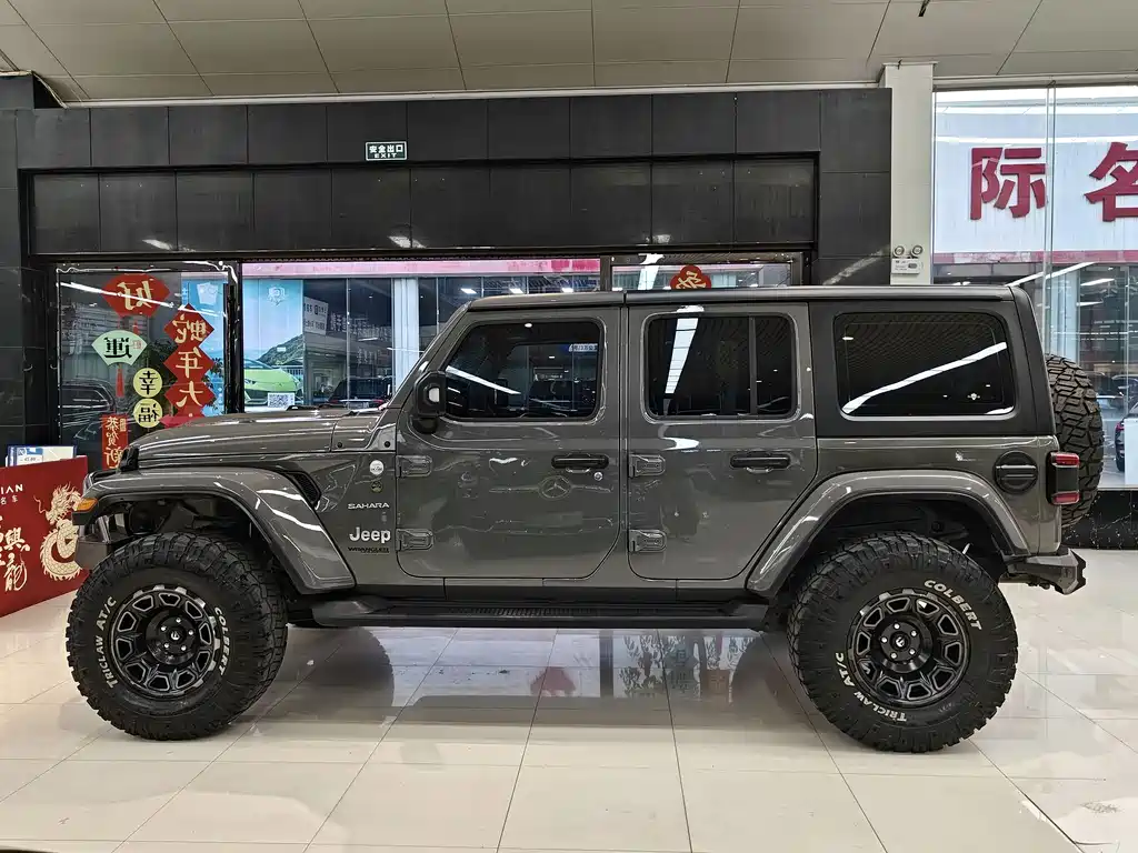 Wrangler 2.0 T Sahara 4-door CN-VI