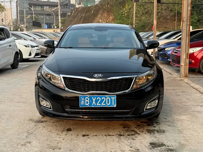 Kia K5 2.0 L Auto GL