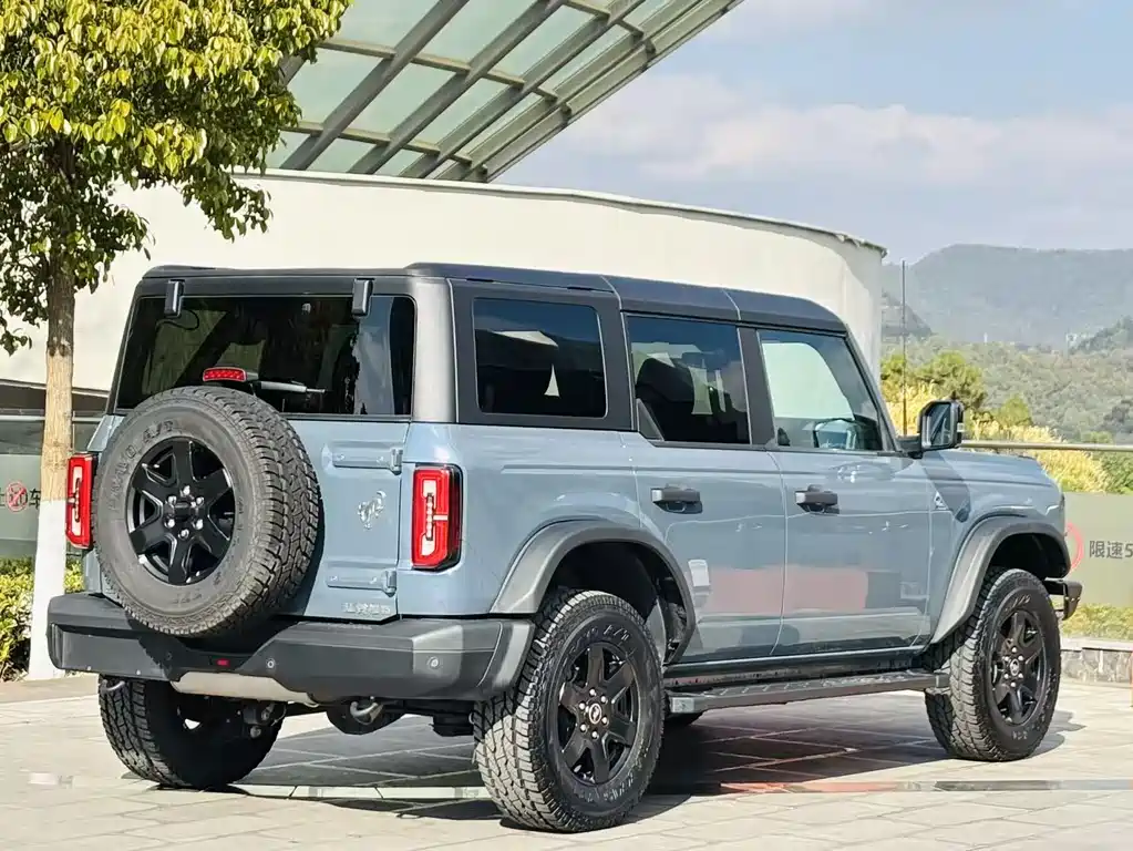 Ford Bronco 2.3 T Ink Diamond