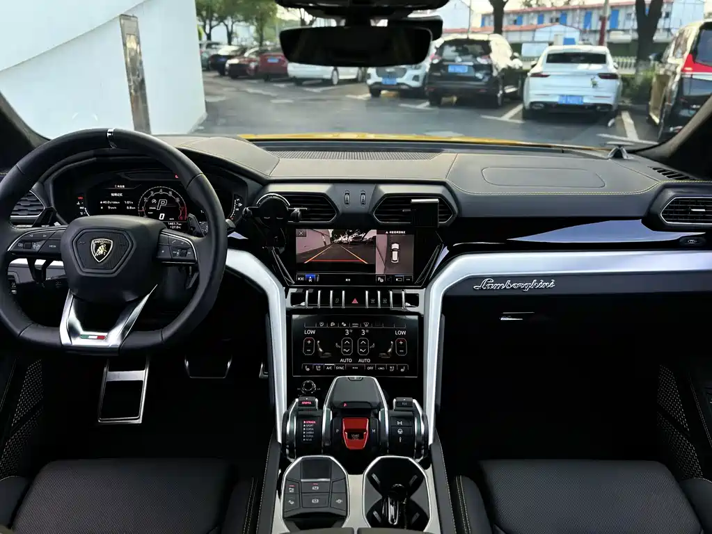 Urus 4.0 T V8 S