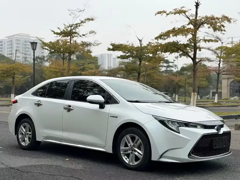 Toyota Levin Dual Engine 1.8 H E-CVT Tech