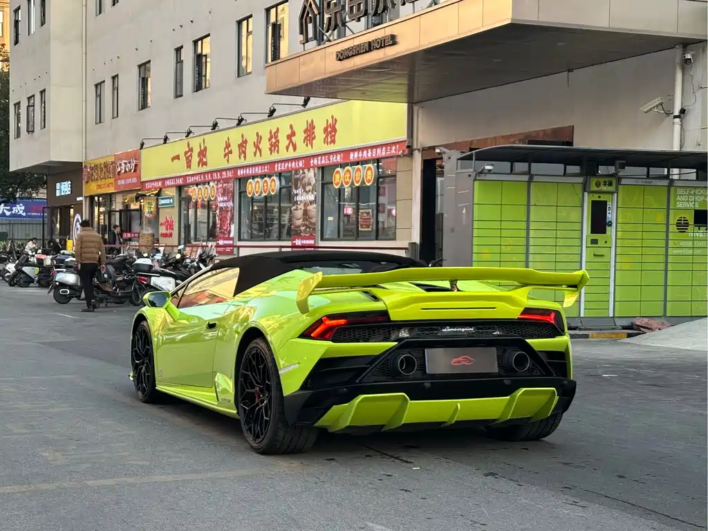 Huracán Huracán EVO RWD Spyder