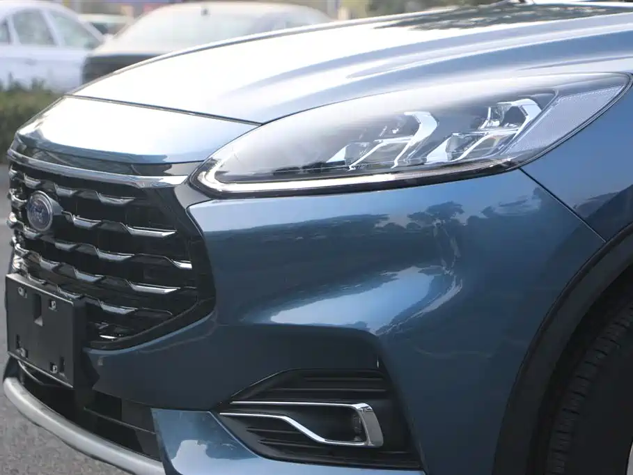 Escape EcoBoost 245 2 WD Shine Enjoyment