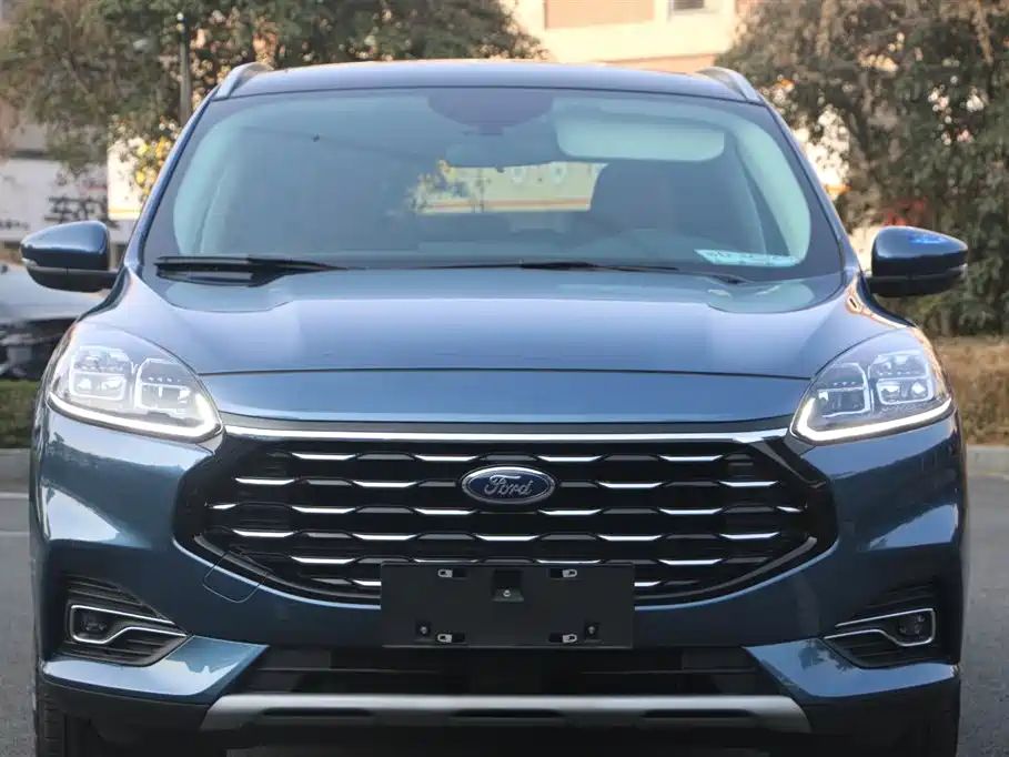 Escape EcoBoost 245 2 WD Shine Enjoyment
