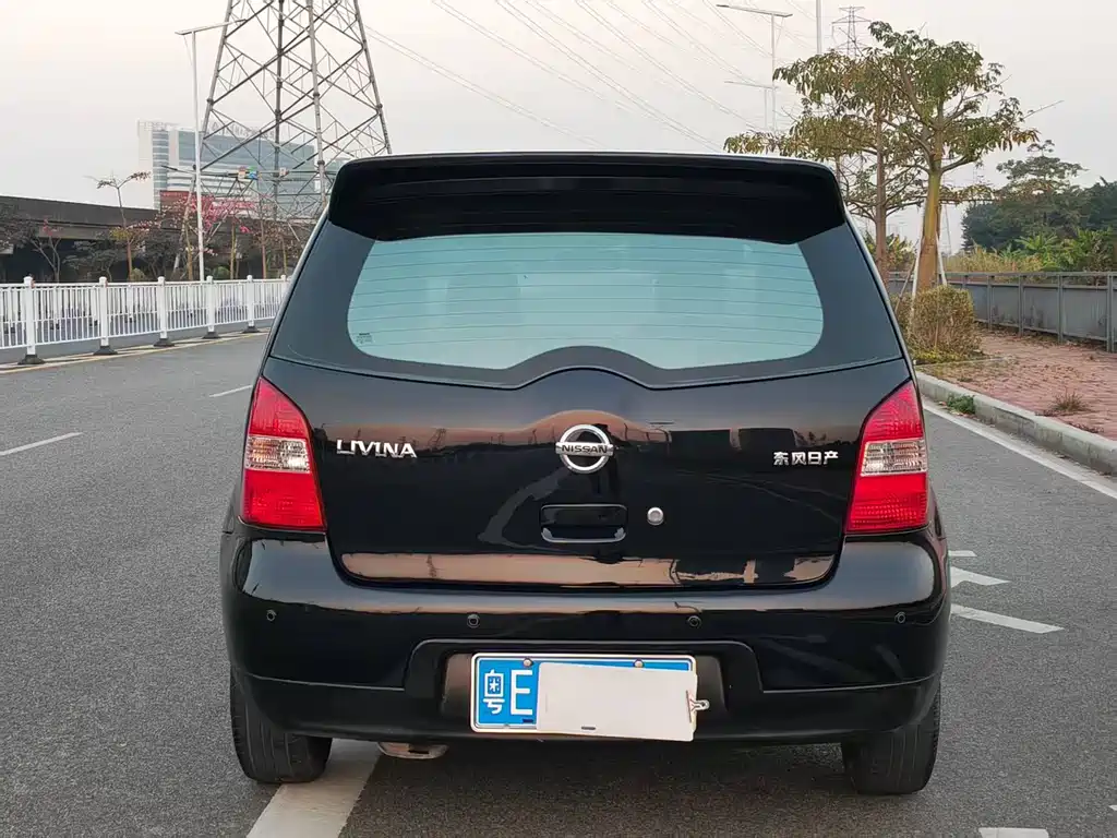Livina 1.6 L Auto All-round
