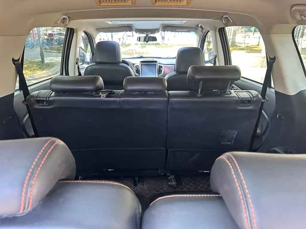 SWM X7 1.5 T Auto Smart Enjoyment 7-seat