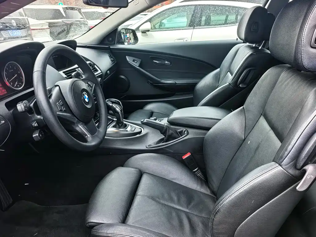 BMW 6 Series 630 i 2-door Coupe
