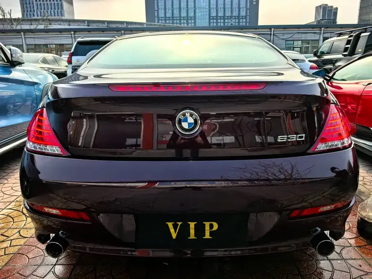 BMW 6 Series 630 i 2-door Coupe
