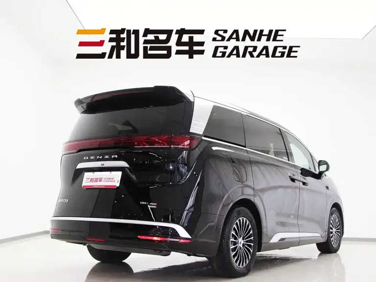 Denza D9 DM-i Smart Drive 1020 4 WD Flagship