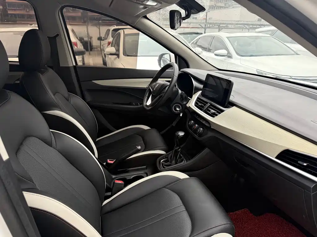 Baojun 360 1.5 L CVT Elite CN-VI