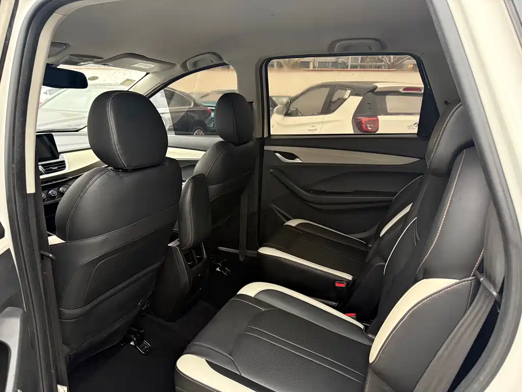 Baojun 360 1.5 L CVT Elite CN-VI