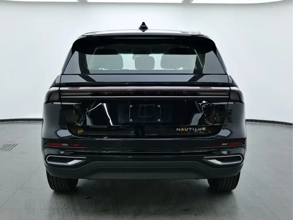 Nautilus 2.0 T 4 WD Supreme Wise