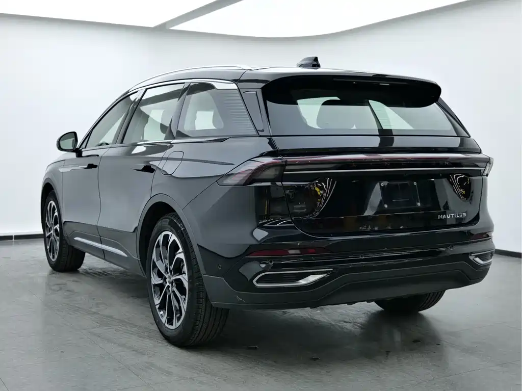 Nautilus 2.0 T 4 WD Supreme Wise