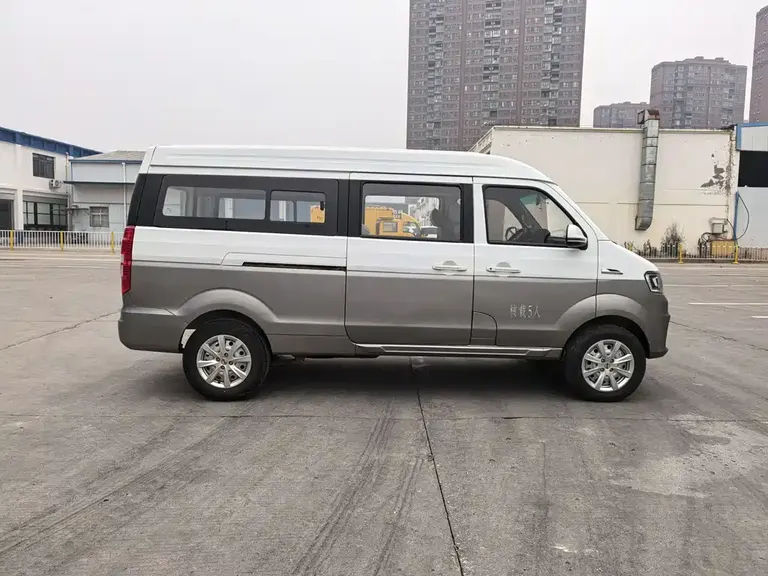 Jinbei New Haishi S 1.5 L Fortune Central AC Bus CN-VI SWC15 M