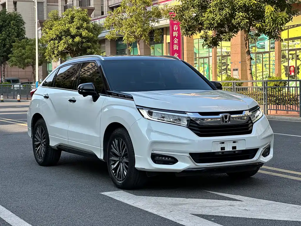 Avancier 370 TURBO 4 WD Premium