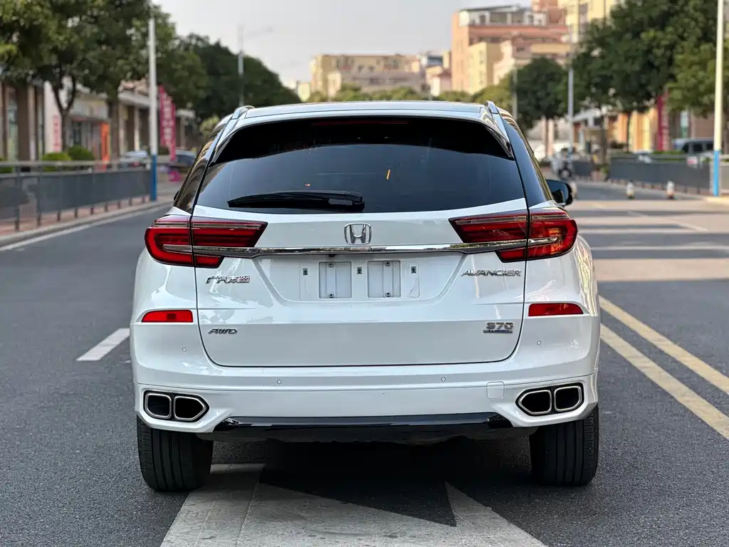 Avancier 370 TURBO 4 WD Premium