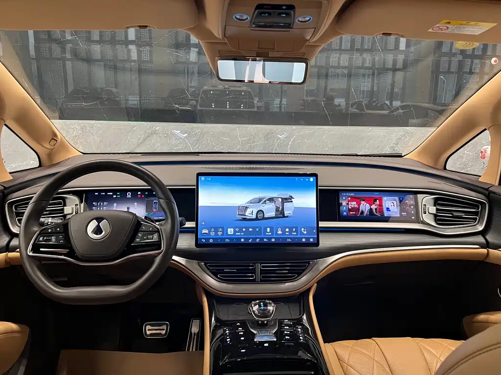 Denza D9 DM-i Smart Drive 1020 4 WD Flagship