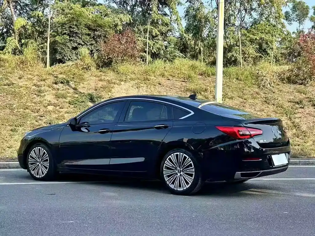 Hongqi H5 Classic 1.8 T Auto Connected Flagship
