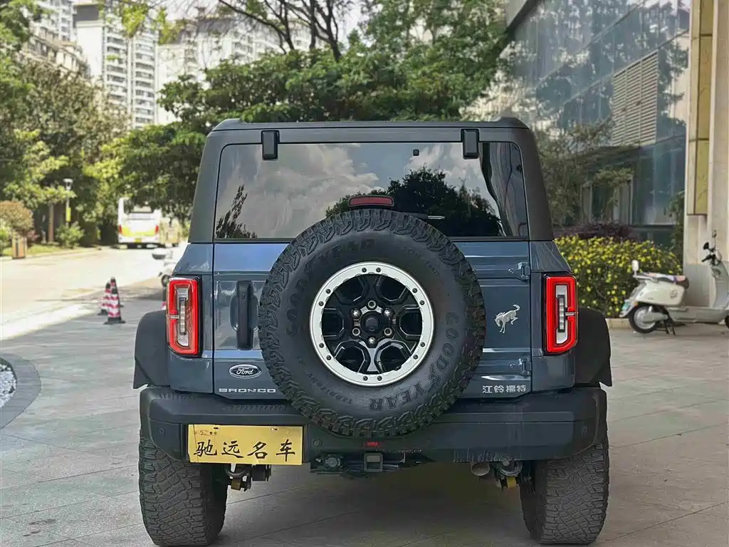 Ford Bronco 2.3 T Badlands